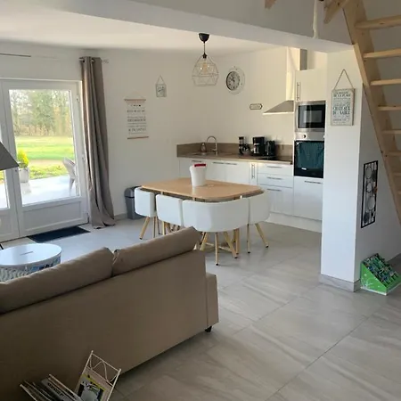 Des Champs & Hébergement de vacances Bavent