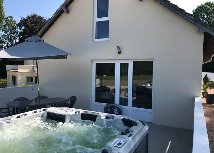 Des Champs & Nyaraló *